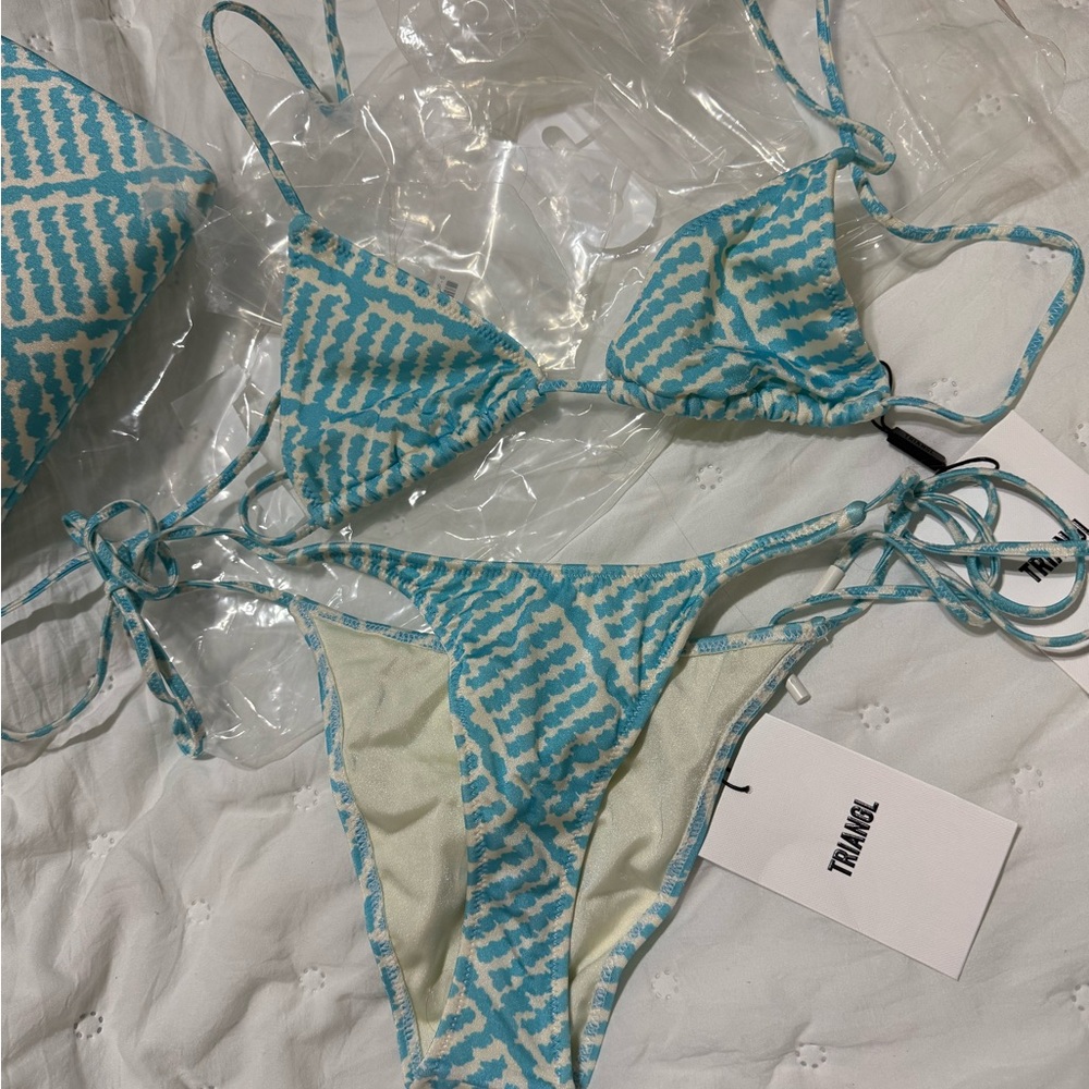 Triangl Swimwear Teal and Cream Patterned Pouch